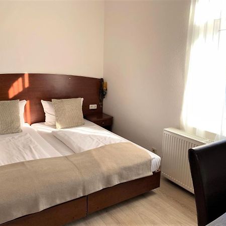 Hotel Zum Adler Bad Homburg vor der Hoehe Ngoại thất bức ảnh